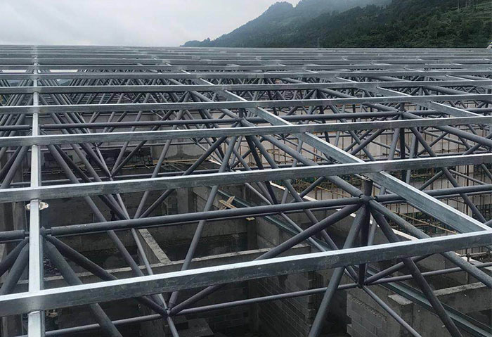 承德学校艺体楼网架
